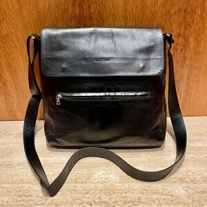 RUDSAK - *IMPECCABLE Black Leather Messenger Bag - Adjustable Crossbody Strap